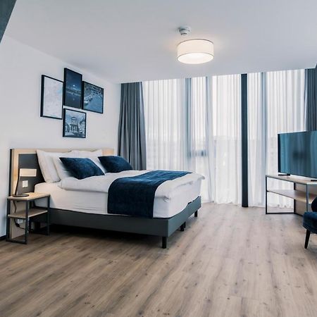 Yparc Hotel อีแวร์ดง-เล-แบ็ง ภายนอก รูปภาพ